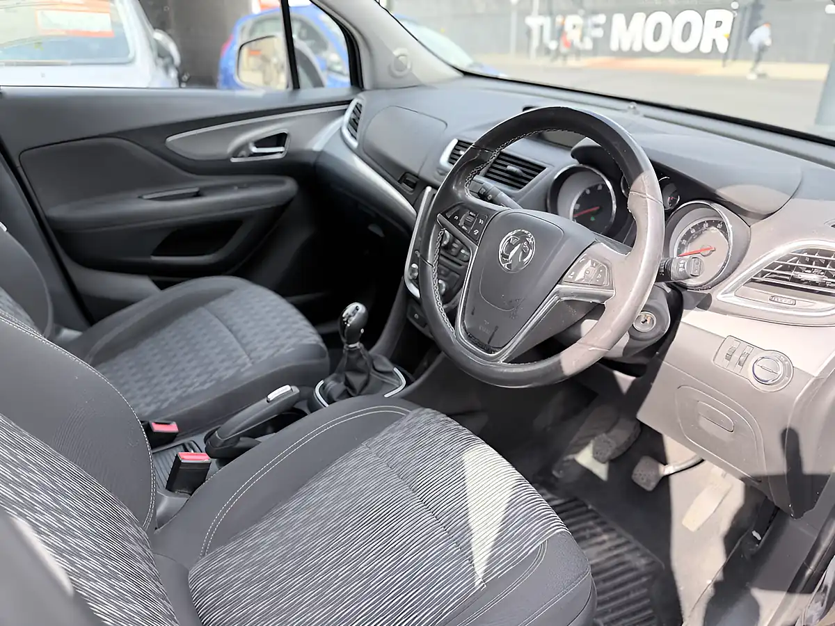 Used 2015 Vauxhall Mokka Exclusiv Black - Interior and Exterior details 16