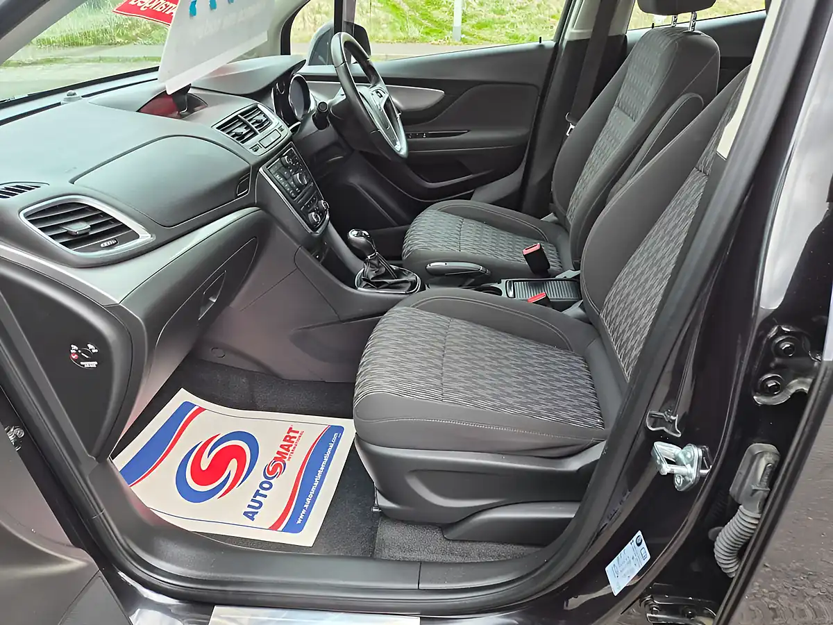 Used 2015 Vauxhall Mokka Exclusiv Black - Interior and Exterior details 8