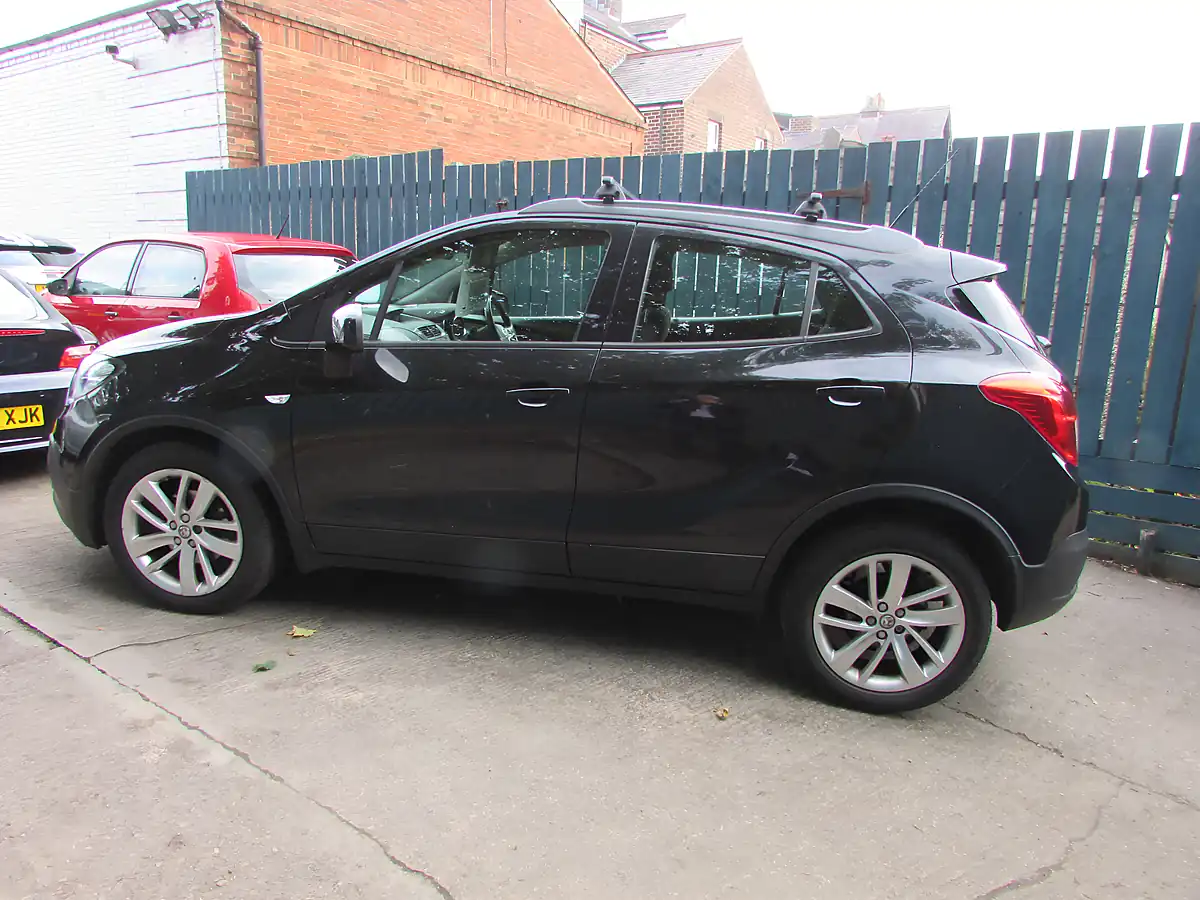 Used 2015 Vauxhall Mokka Exclusiv Black - Interior and Exterior details 12