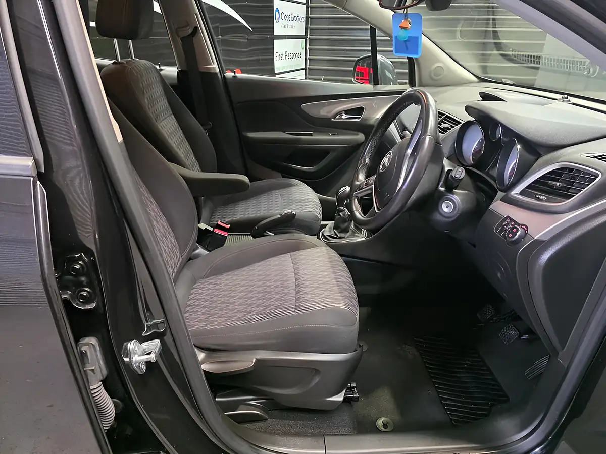 Used 2015 Vauxhall Mokka Exclusiv Black - Interior and Exterior details 10