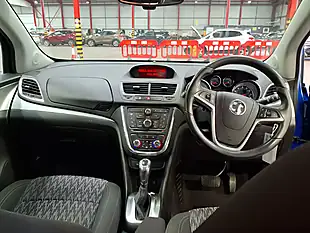 Used 2015 Vauxhall Mokka Exclusiv Blue - Interior and Exterior details 5
