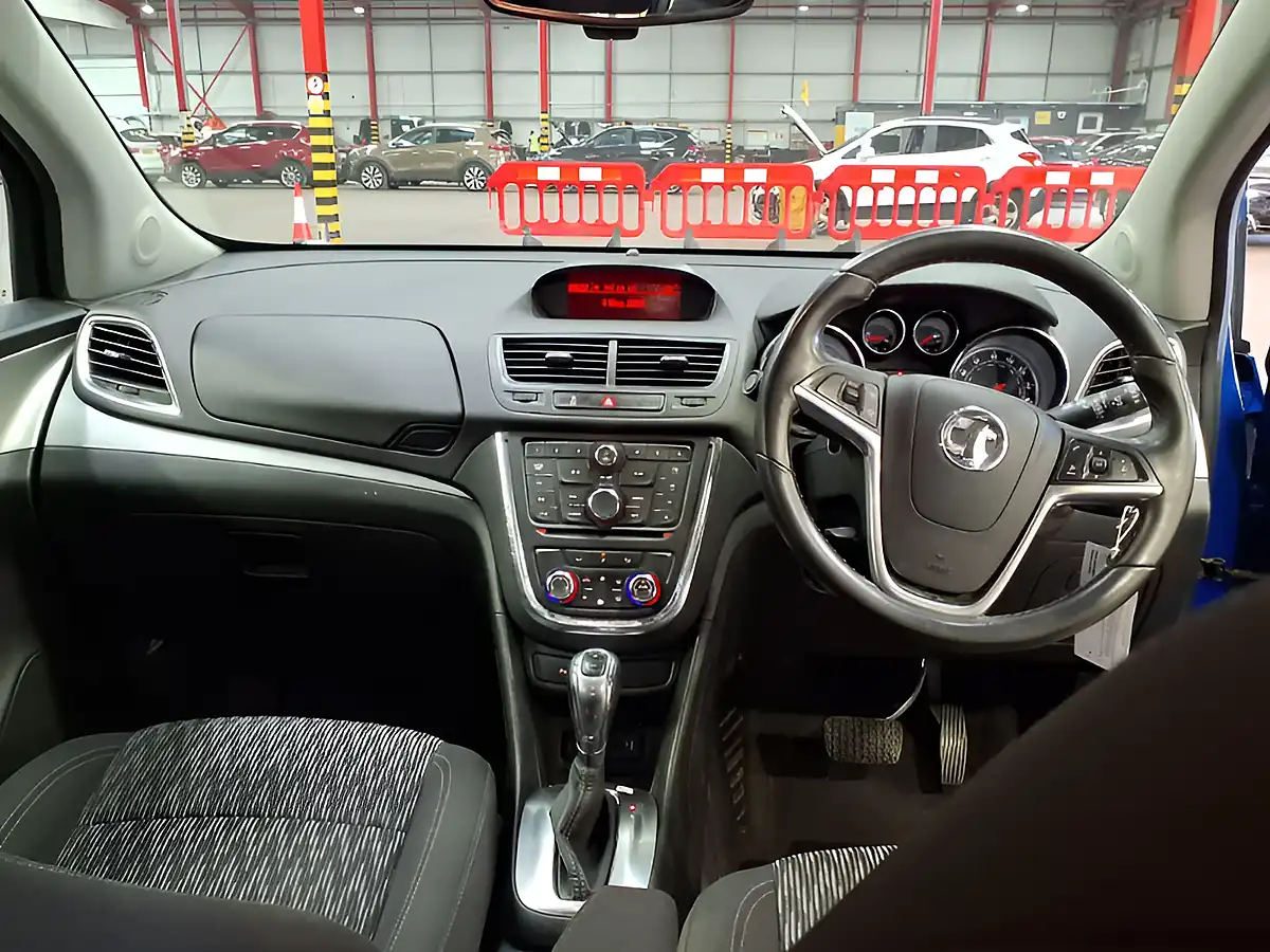 Used 2015 Vauxhall Mokka Exclusiv Blue - Interior and Exterior details 5