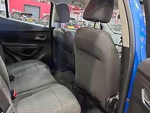 Used 2015 Vauxhall Mokka Exclusiv Blue - Interior and Exterior details 8