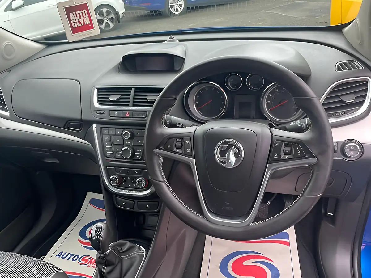 Used 2015 Vauxhall Mokka Exclusiv Blue - Interior and Exterior details 12
