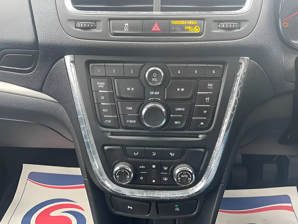 Used 2015 Vauxhall Mokka Exclusiv Blue - Interior and Exterior details 16