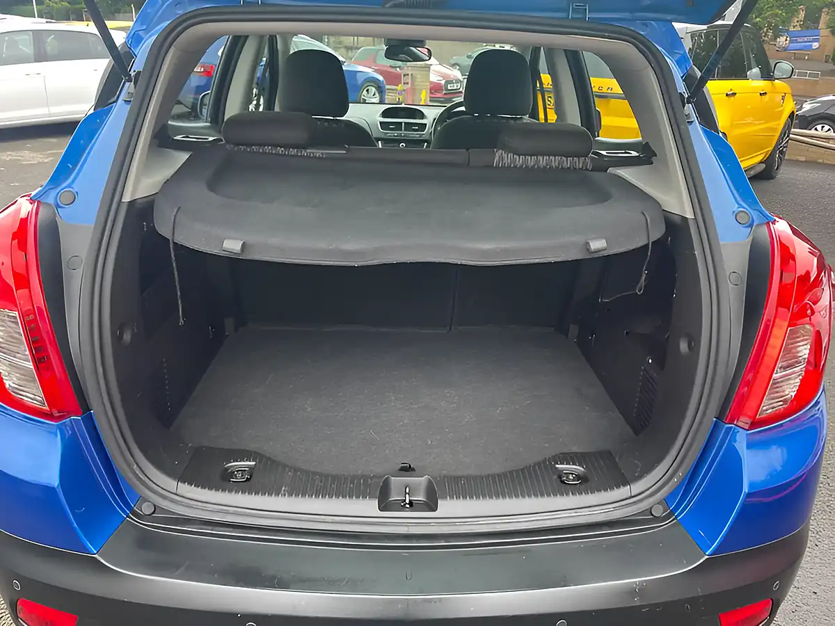 Used 2015 Vauxhall Mokka Exclusiv Blue - Interior and Exterior details 18