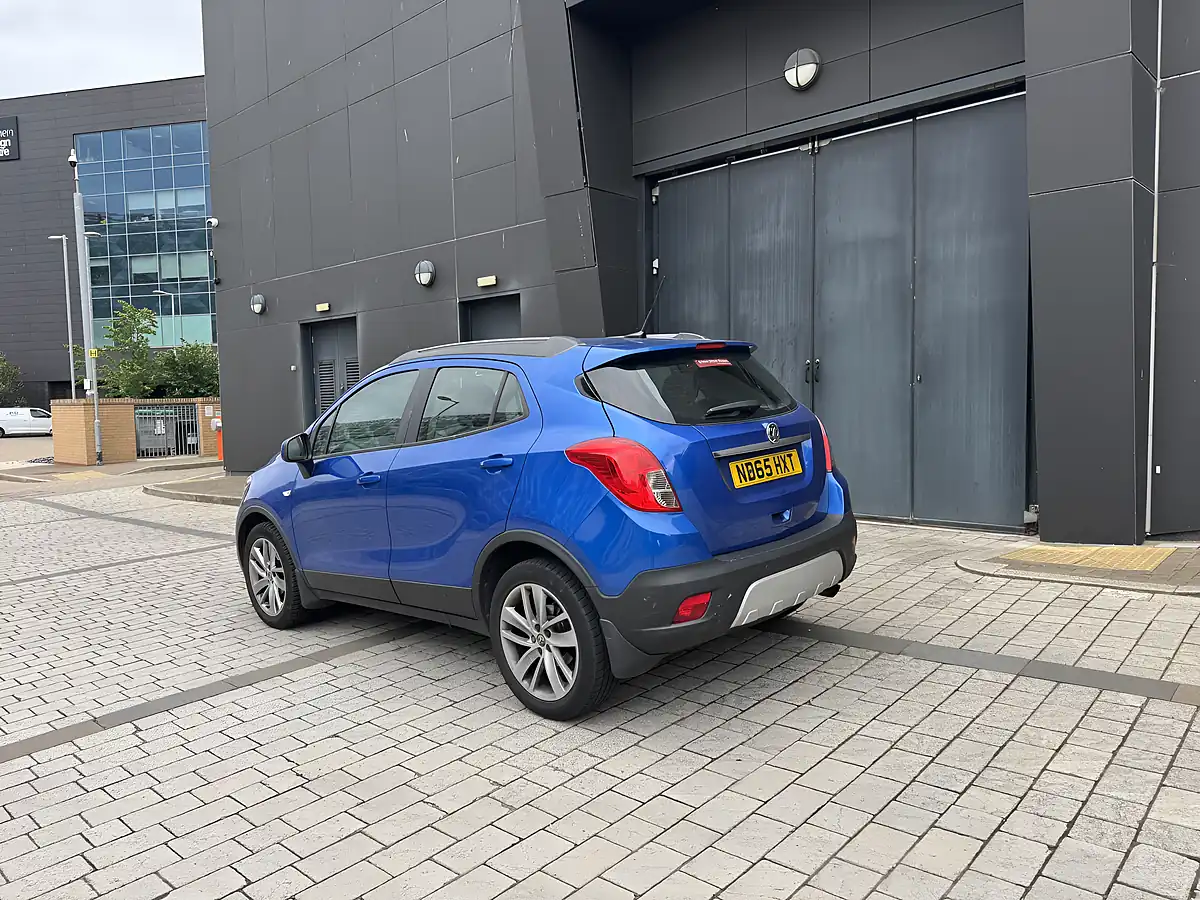 Used 2015 Vauxhall Mokka Exclusiv Blue - Interior and Exterior details 12