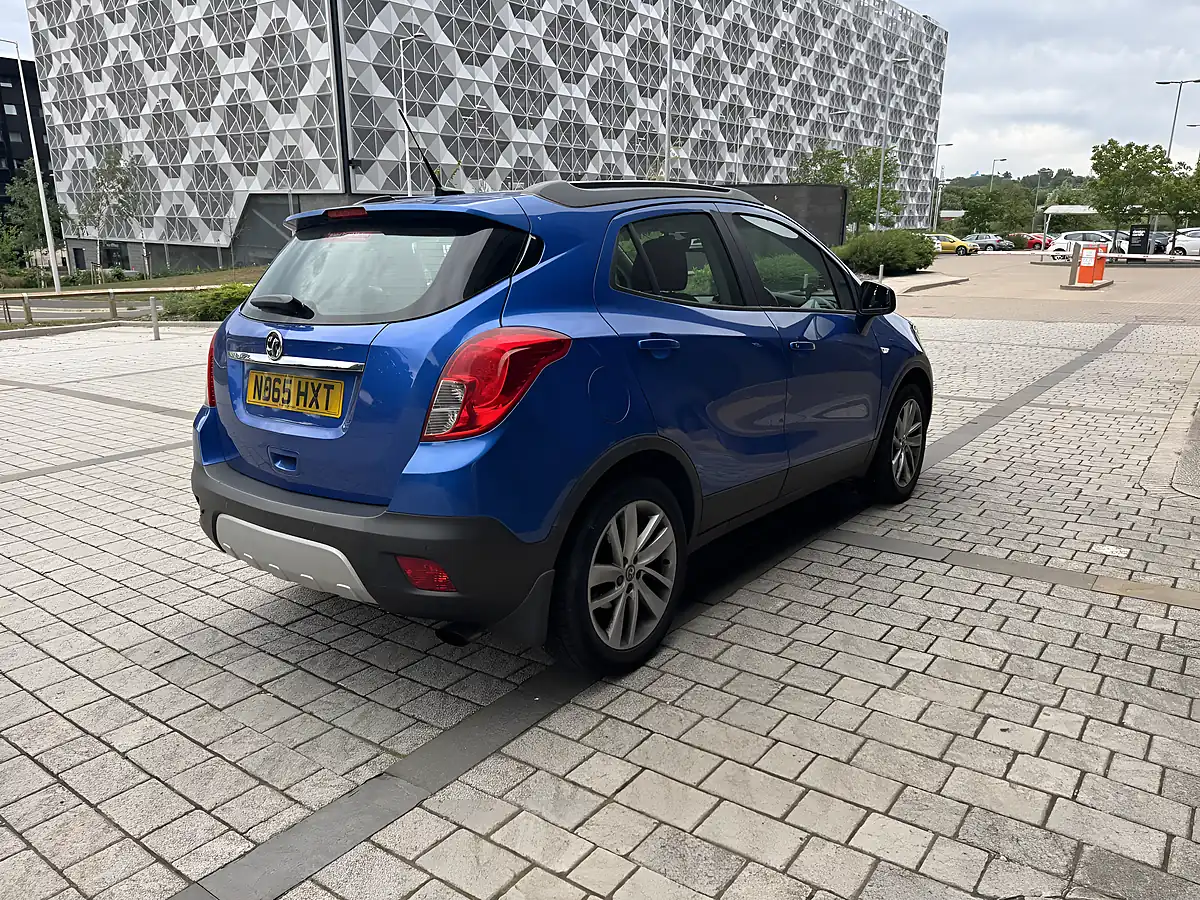 Used 2015 Vauxhall Mokka Exclusiv Blue - Interior and Exterior details 15