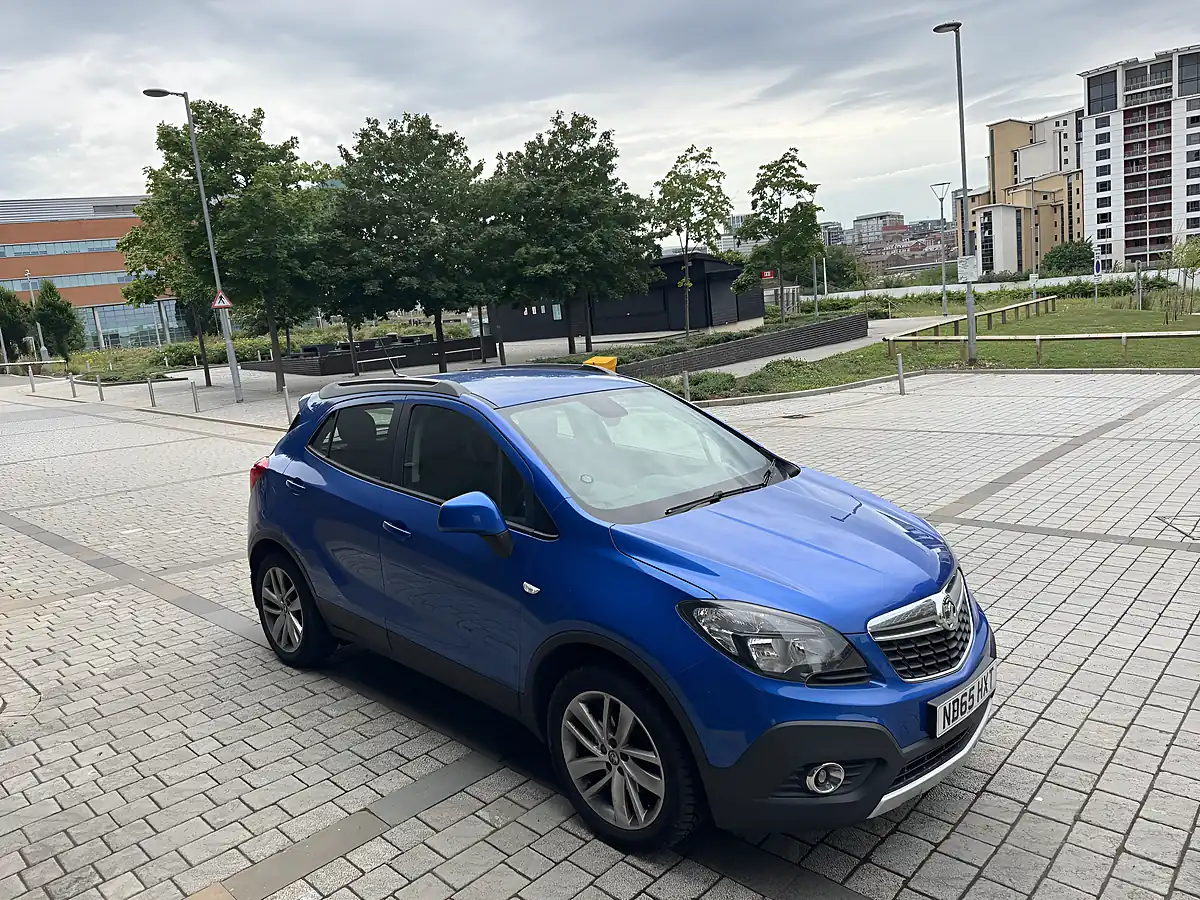 Used 2015 Vauxhall Mokka Exclusiv Blue - Interior and Exterior details 3