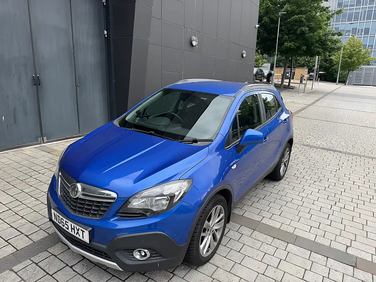 Used 2015 Vauxhall Mokka Exclusiv Blue - Interior and Exterior details 4