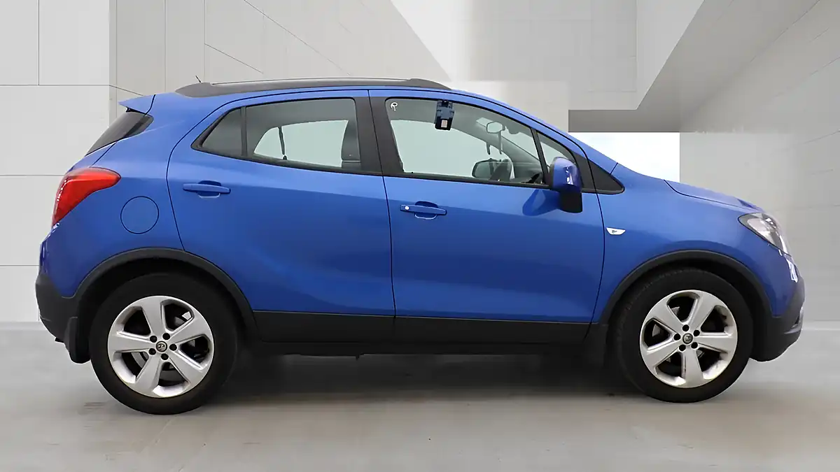 Used 2015 Vauxhall Mokka Exclusiv Blue - Interior and Exterior details 11