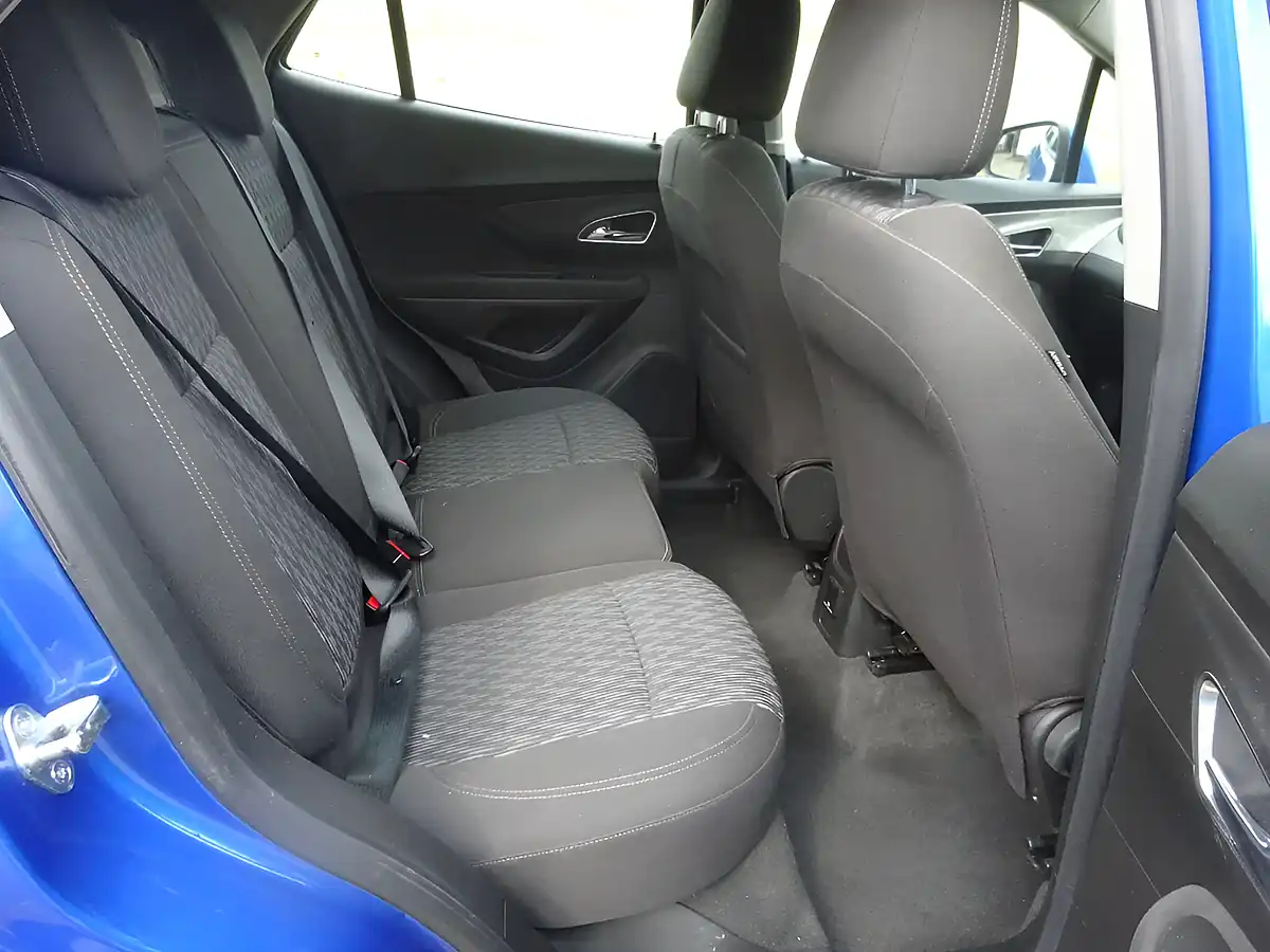 Used 2015 Vauxhall Mokka Exclusiv Blue - Interior and Exterior details 16