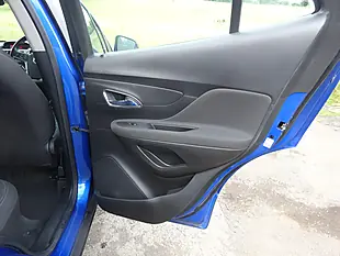 Used 2015 Vauxhall Mokka Exclusiv Blue - Interior and Exterior details 17