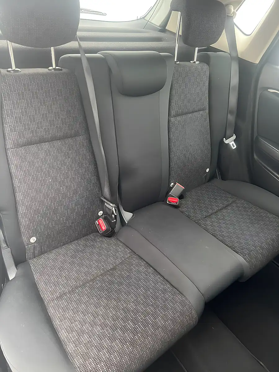 Used 2015 Vauxhall Mokka Exclusiv Blue - Interior and Exterior details 10