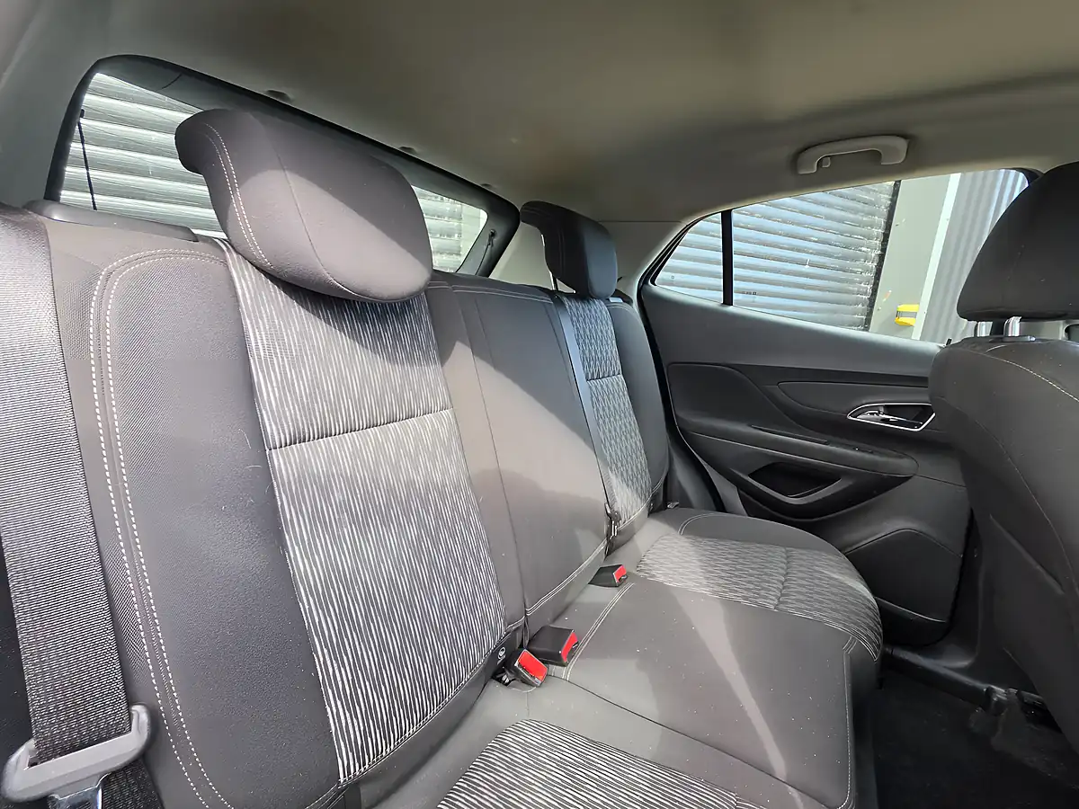 Used 2015 Vauxhall Mokka Exclusiv Brown - Interior and Exterior details 3