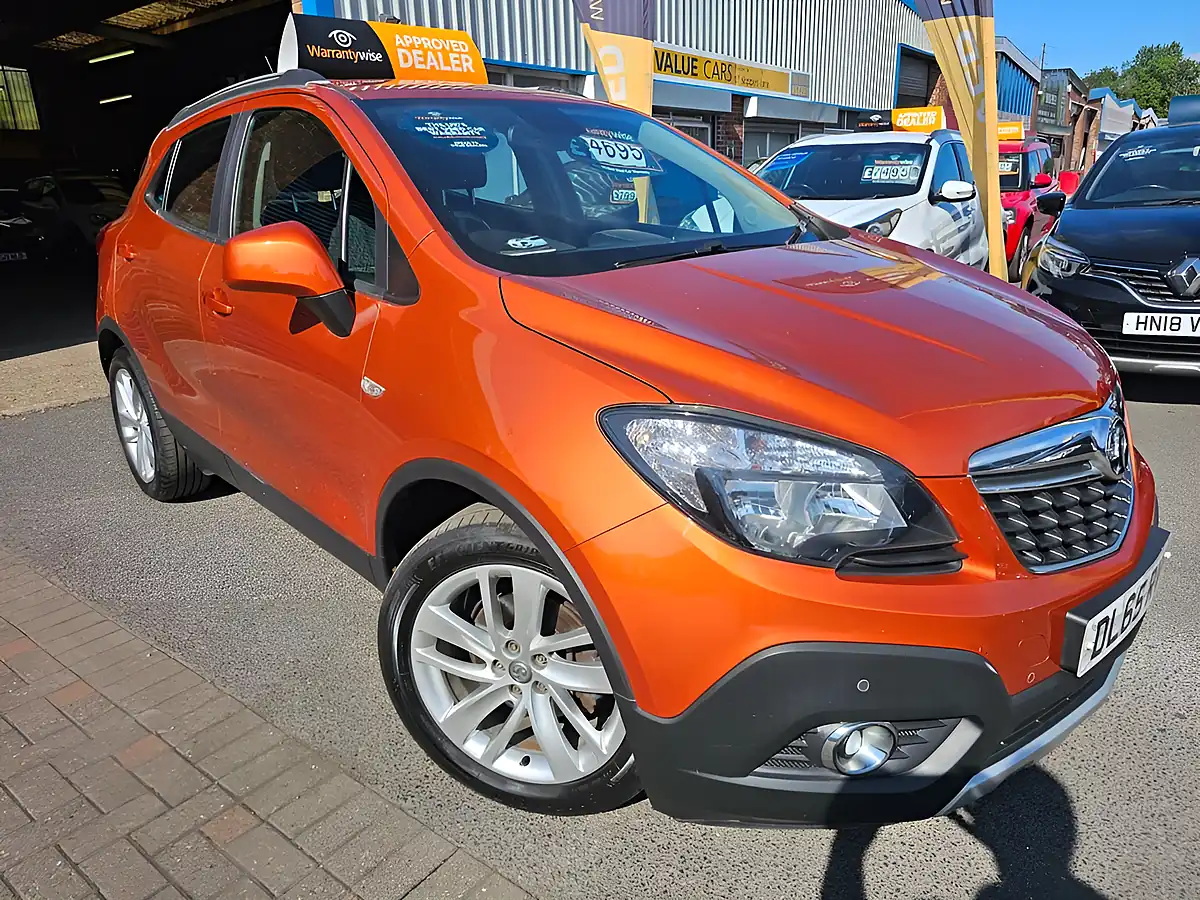 Used 2015 Vauxhall Mokka Exclusiv Orange - Front View