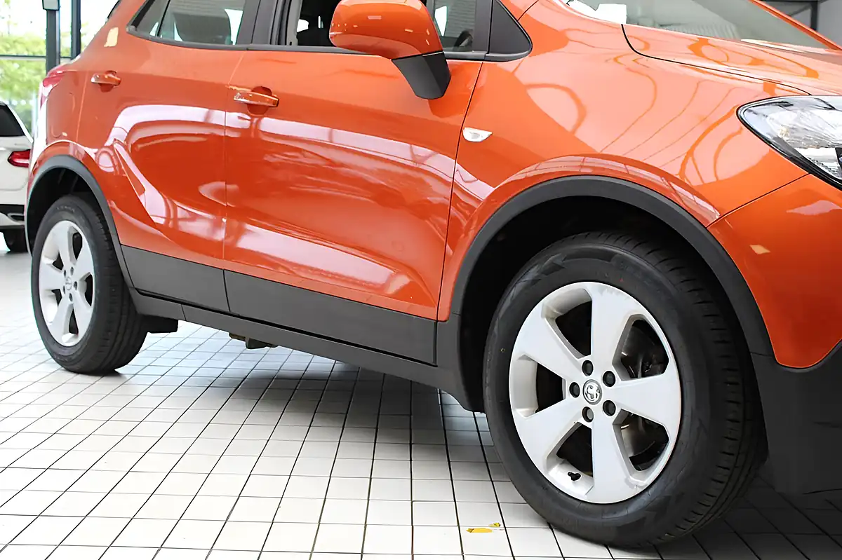 Used 2015 Vauxhall Mokka Exclusiv Orange Rock - Interior and Exterior details 11