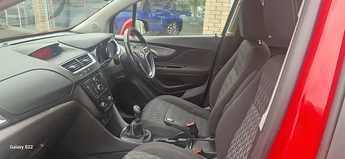Used 2015 Vauxhall Mokka Exclusiv Red - Interior and Exterior details 14
