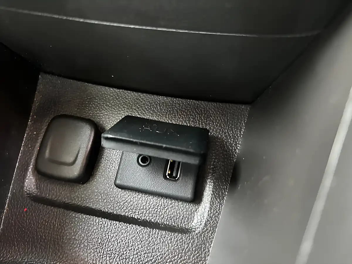 Used 2015 Vauxhall Mokka Exclusiv Red - Interior and Exterior details 14