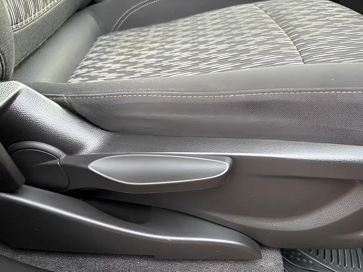 Used 2015 Vauxhall Mokka Exclusiv Red - Interior and Exterior details 17