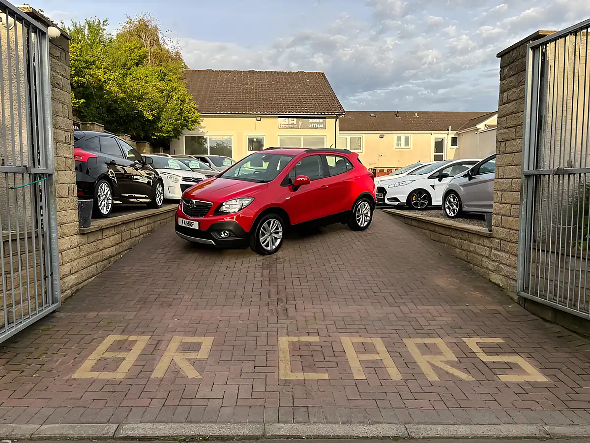 Used 2015 Vauxhall Mokka Exclusiv Red - Interior and Exterior details 3