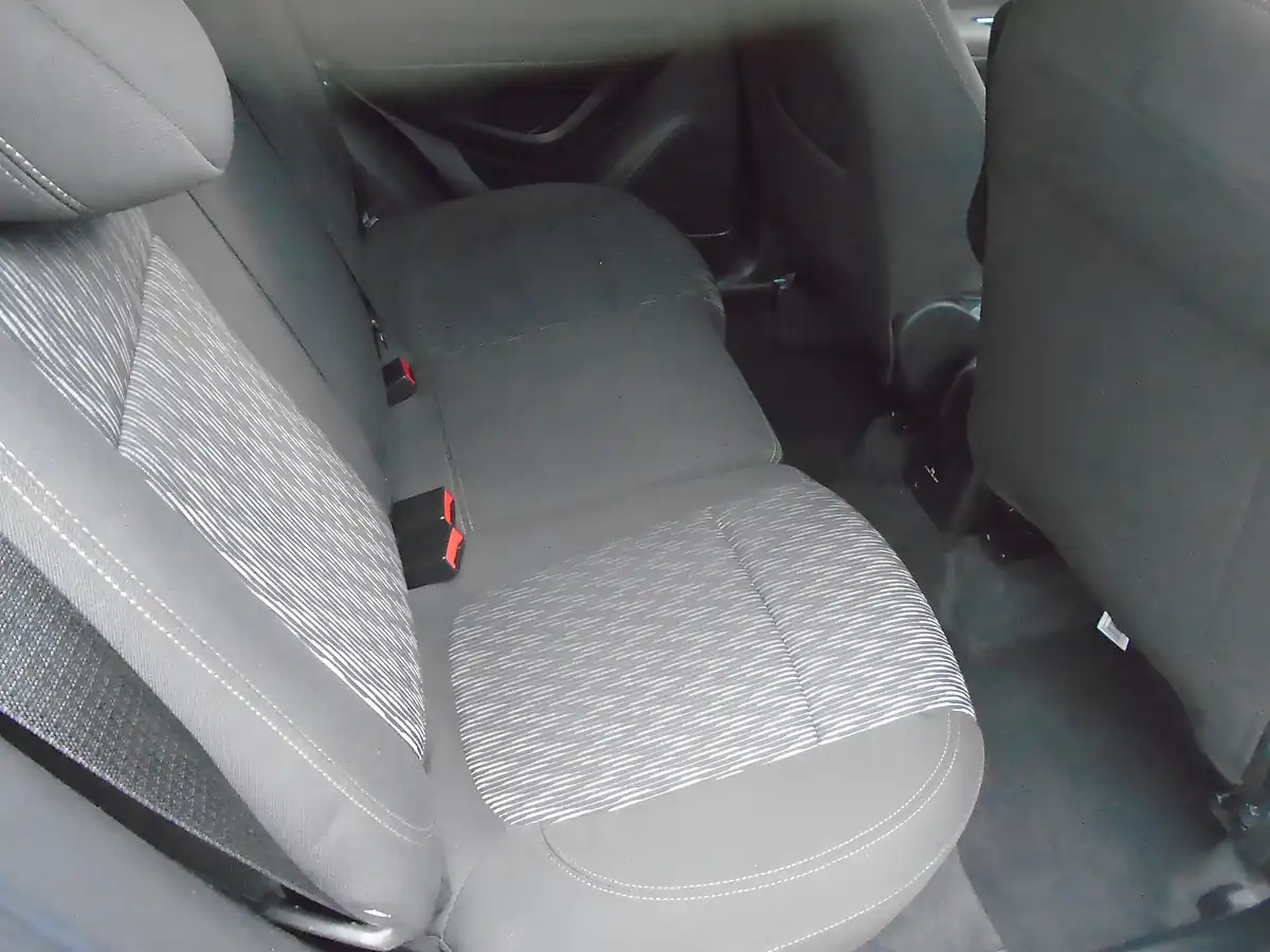 Used 2015 Vauxhall Mokka Exclusiv Silver - Interior and Exterior details 7