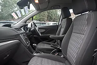 Used 2015 Vauxhall Mokka Exclusiv Sovereign Silver - Interior and Exterior details 13