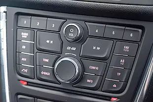 Used 2015 Vauxhall Mokka Exclusiv Sovereign Silver - Interior and Exterior details 15