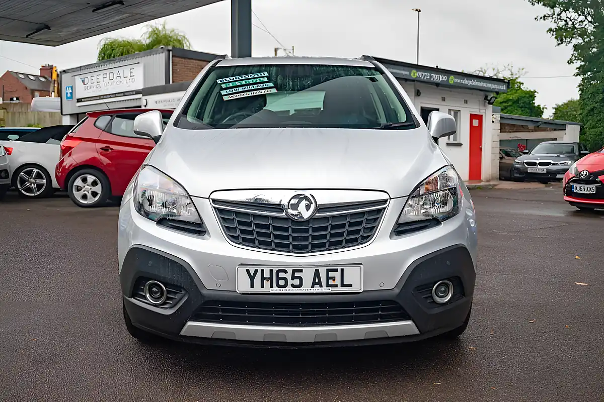 Used 2015 Vauxhall Mokka Exclusiv Sovereign Silver - Interior and Exterior details 4
