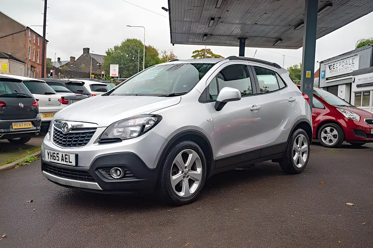 Used 2015 Vauxhall Mokka Exclusiv Sovereign Silver - Interior and Exterior details 5