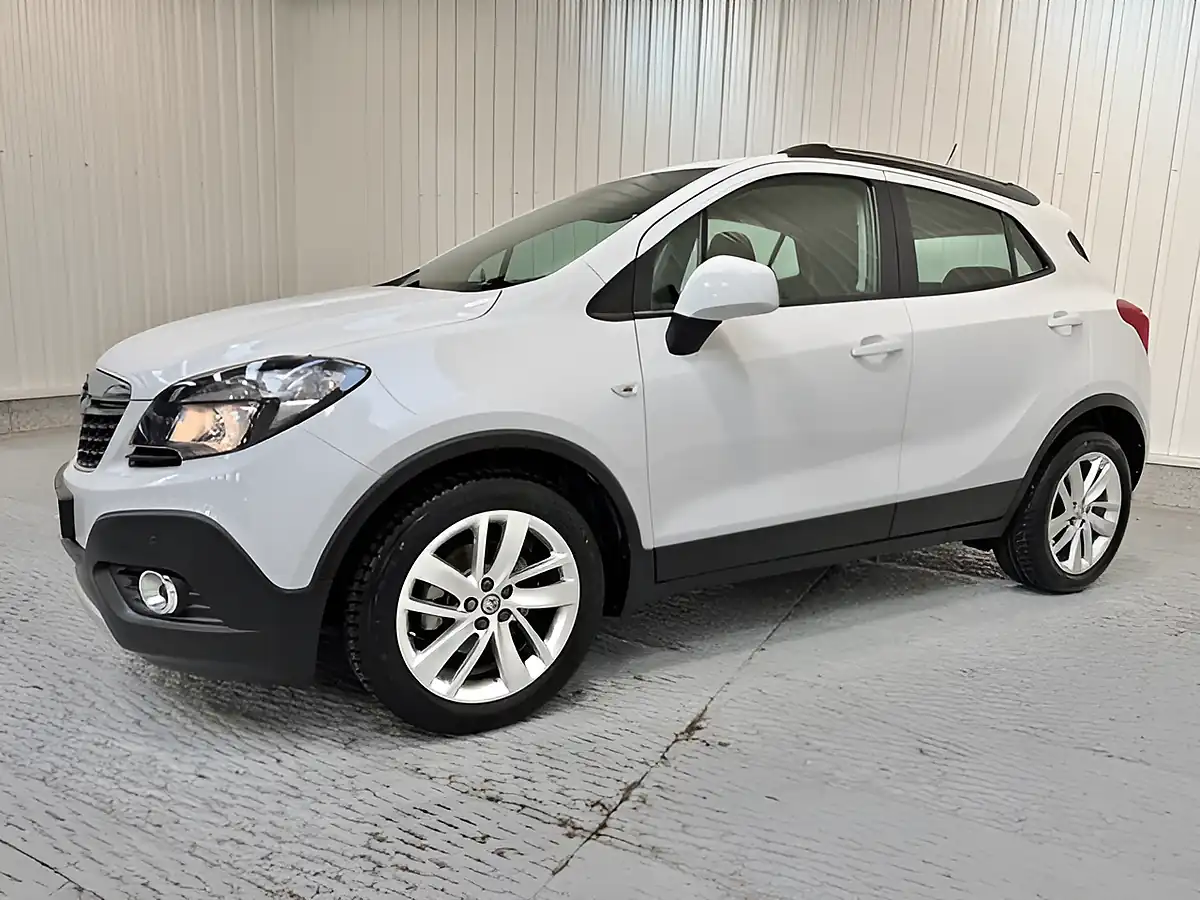 Used 2015 Vauxhall Mokka Exclusiv White - Interior and Exterior details 3