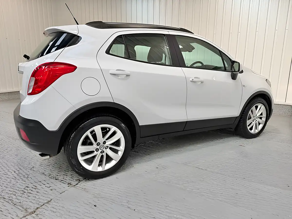 Used 2015 Vauxhall Mokka Exclusiv White - Interior and Exterior details 7