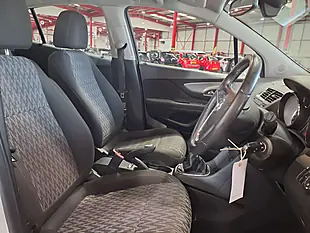 Used 2015 Vauxhall Mokka Exclusiv White - Interior and Exterior details 8