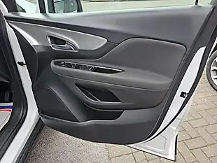 Used 2015 Vauxhall Mokka Exclusiv White - Interior and Exterior details 14