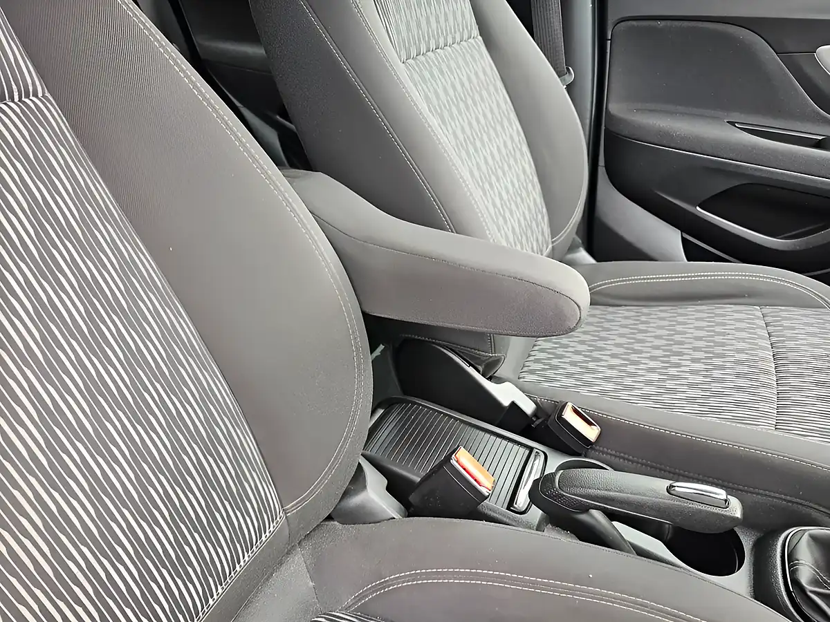Used 2015 Vauxhall Mokka Exclusiv White - Interior and Exterior details 16