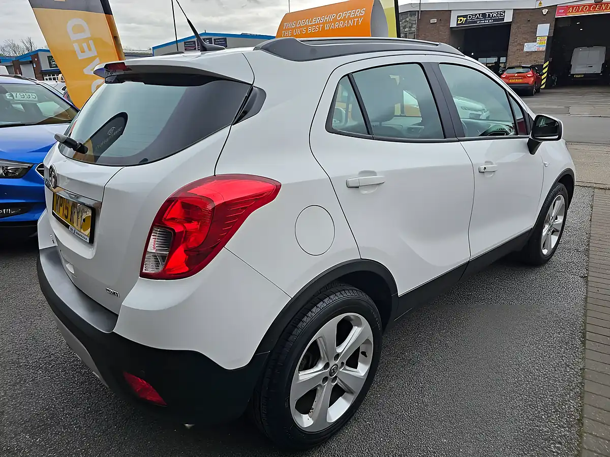 Used 2015 Vauxhall Mokka Exclusiv White - Interior and Exterior details 4
