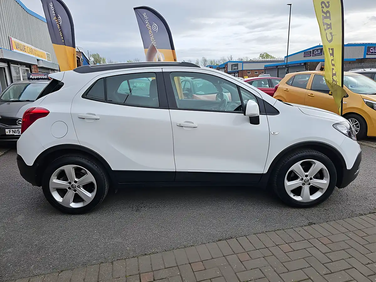 Used 2015 Vauxhall Mokka Exclusiv White - Interior and Exterior details 5