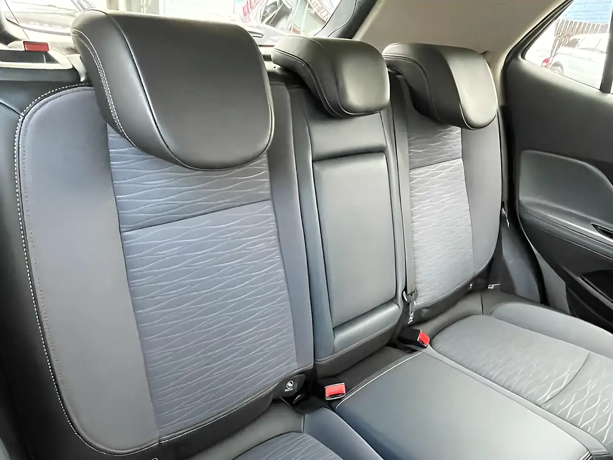 Used 2015 Vauxhall Mokka Limited Edition White - Interior and Exterior details 12