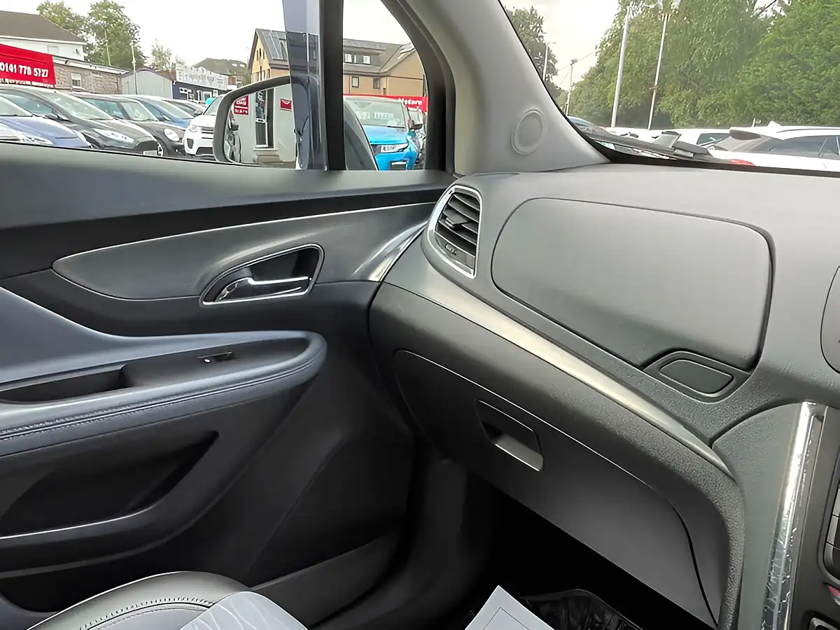 Used 2015 Vauxhall Mokka Limited Edition White - Interior and Exterior details 17