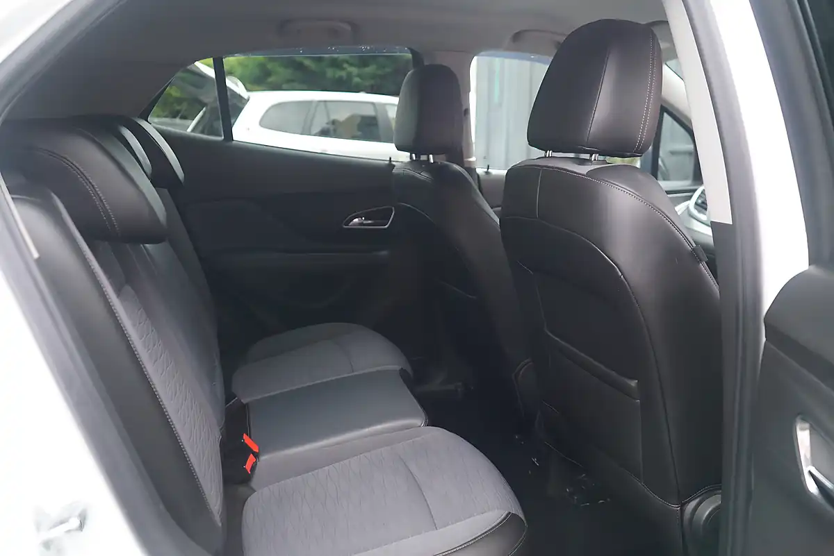 Used 2015 Vauxhall Mokka Limited Edition White - Interior and Exterior details 16