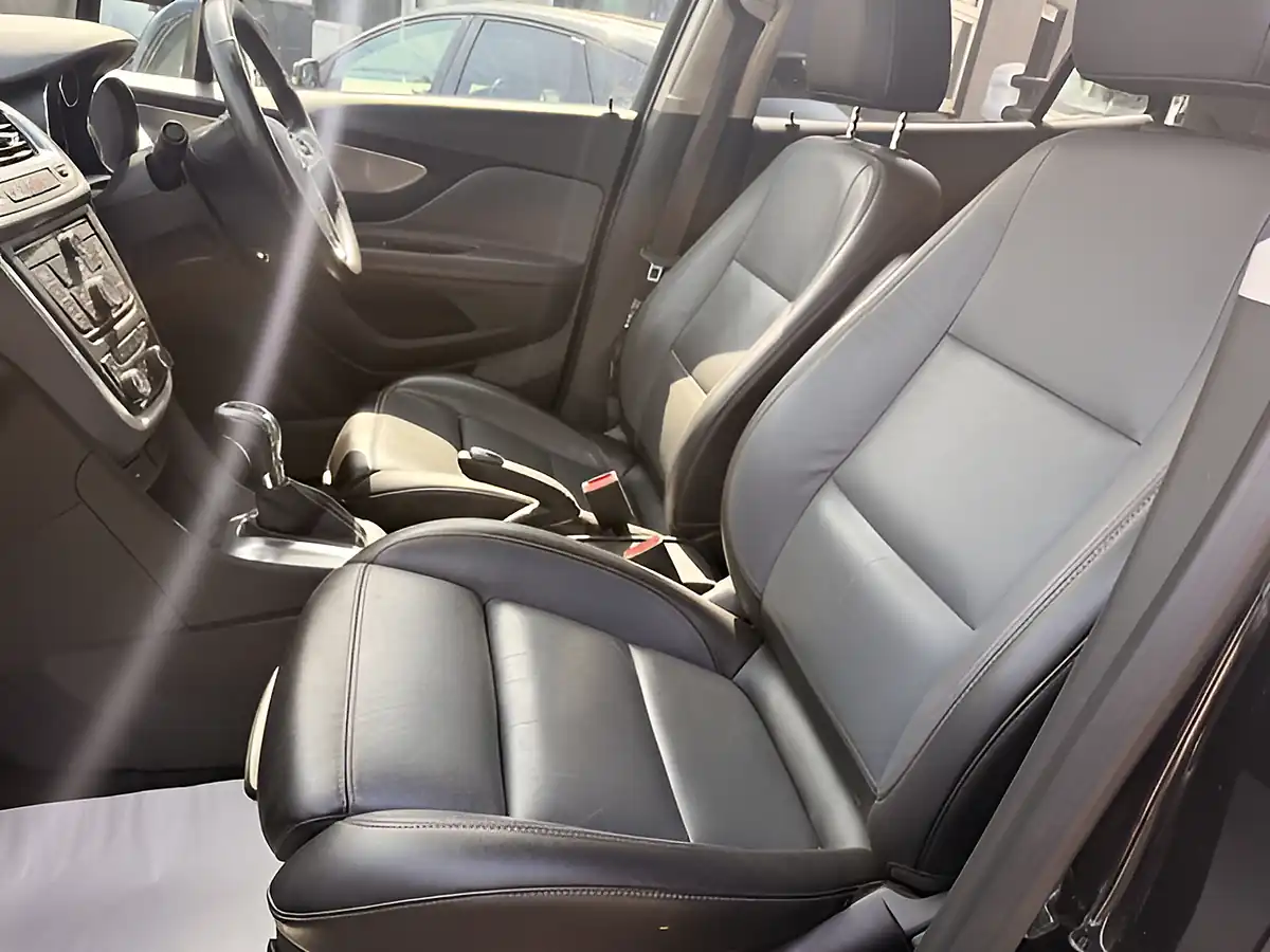 Used 2015 Vauxhall Mokka Se Black - Interior and Exterior details 13