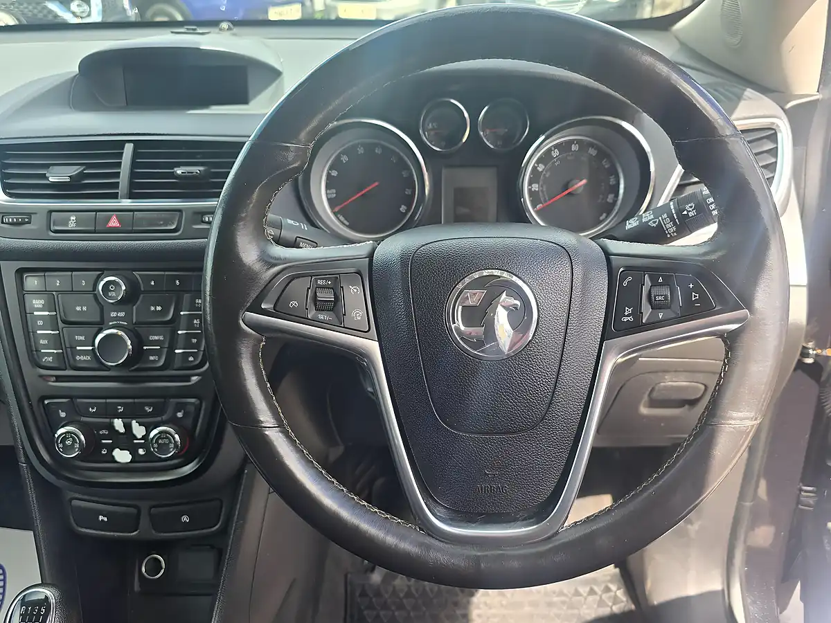 Used 2015 Vauxhall Mokka Se Black - Interior and Exterior details 9