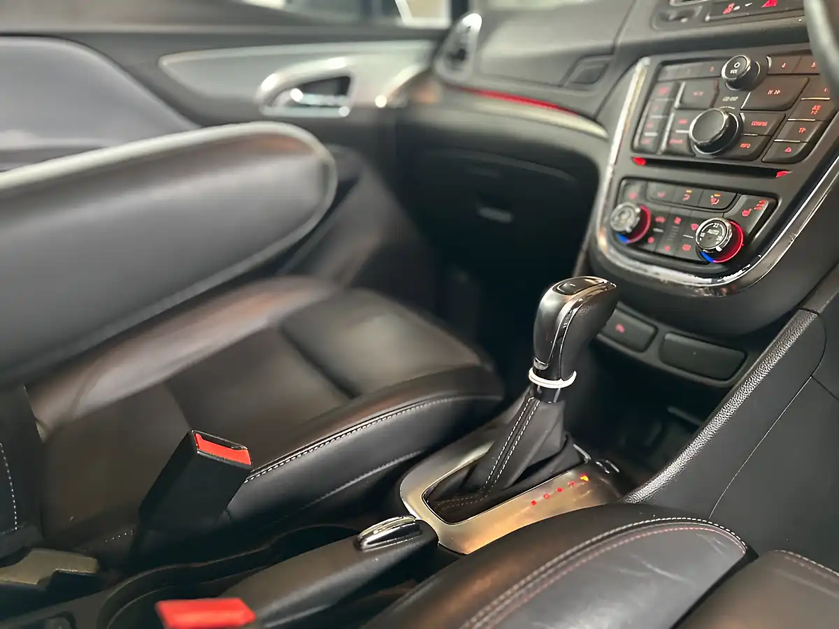 Used 2015 Vauxhall Mokka Se Black - Interior and Exterior details 3