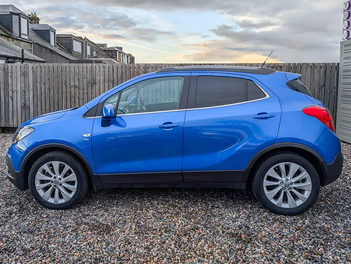 Used 2015 Vauxhall Mokka Se Blue - Interior and Exterior details 11