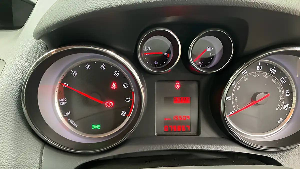 Used 2015 Vauxhall Mokka Se Blue - Interior and Exterior details 13