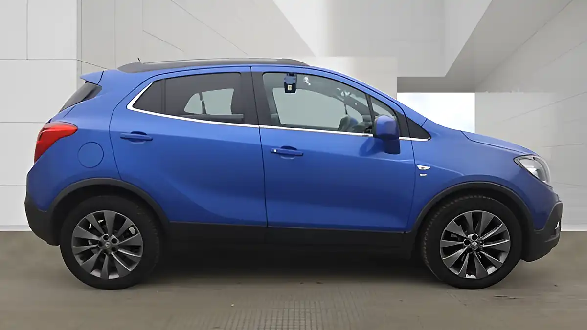 Used 2015 Vauxhall Mokka Se Blue - Interior and Exterior details 4