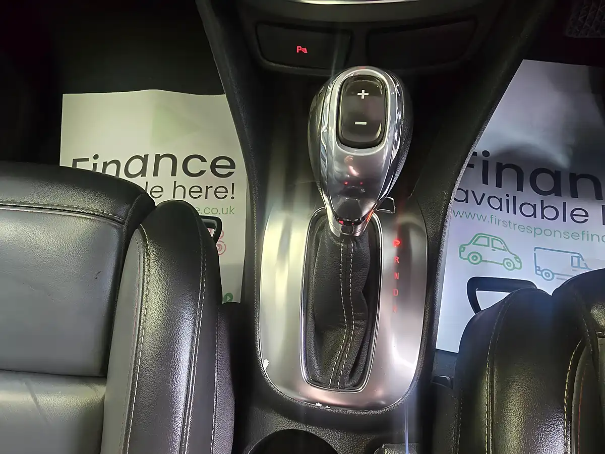 Used 2015 Vauxhall Mokka Se Blue - Interior and Exterior details 17