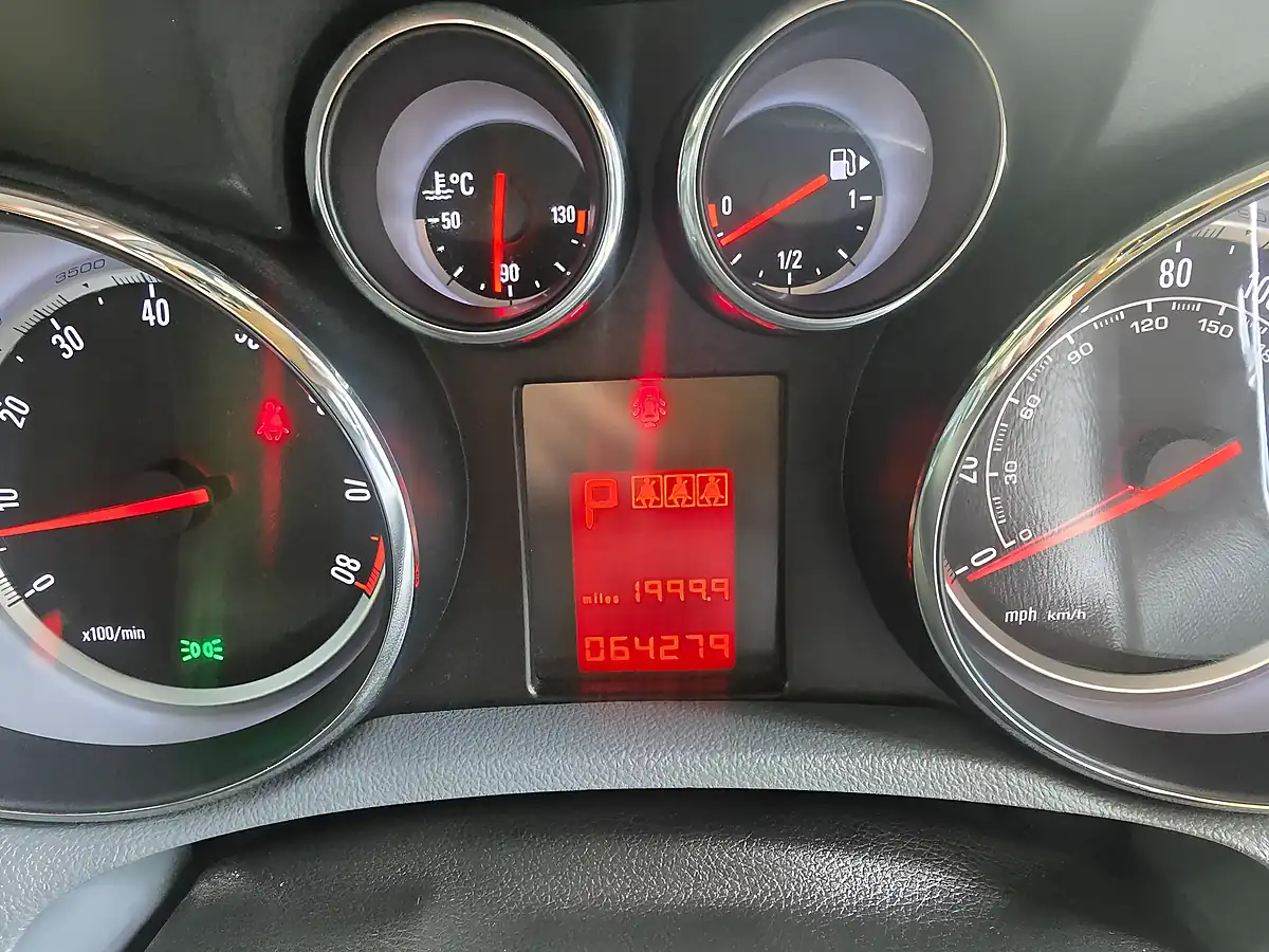 Used 2015 Vauxhall Mokka Se Blue - Interior and Exterior details 18
