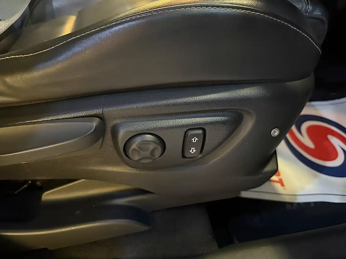 Used 2015 Vauxhall Mokka Se Blue - Interior and Exterior details 15