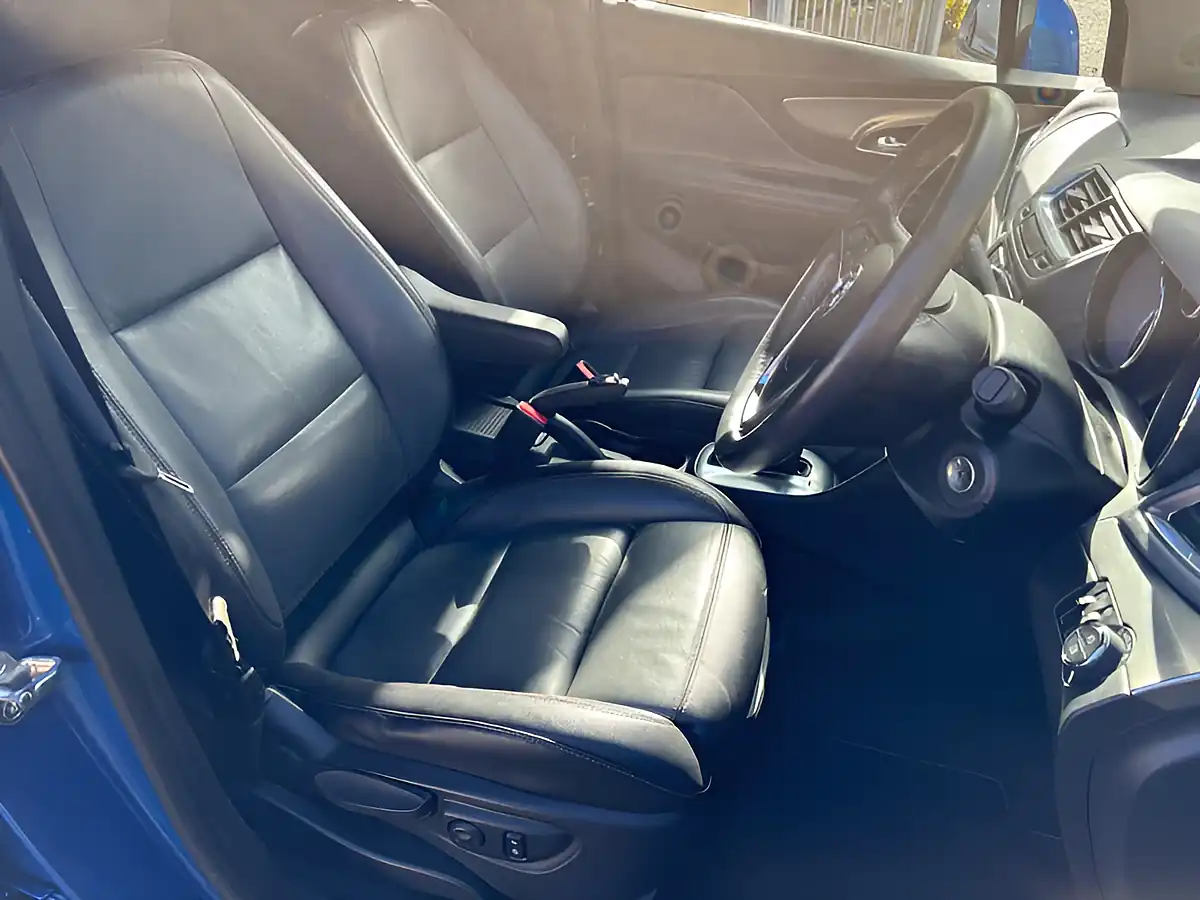 Used 2015 Vauxhall Mokka Se Blue - Interior and Exterior details 11